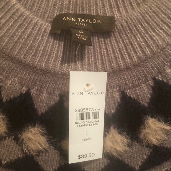 NWT Ann Taylor Fair Isle Sweater, size L, blue gray, excellent condition! - Picture 5 of 10